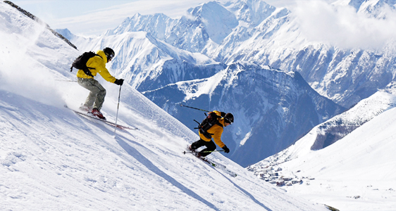 Two guys doing skiing in Auli Uttarakhand